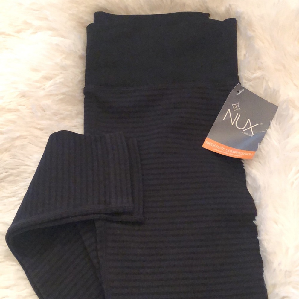 NUX Black Stripe Moderate Compression Legging Size Medium